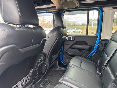 Used 2024 Jeep Wrangler Sahara w/ Technology Group image 22