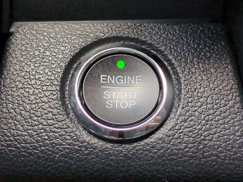 Used 2019 Ford F150 Platinum w/ Equipment Group 701A Luxury AWD/4WD image 25
