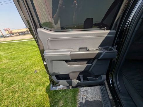 Used 2022 Ford F150 XLT w/ Equipment Group 302A High image 12