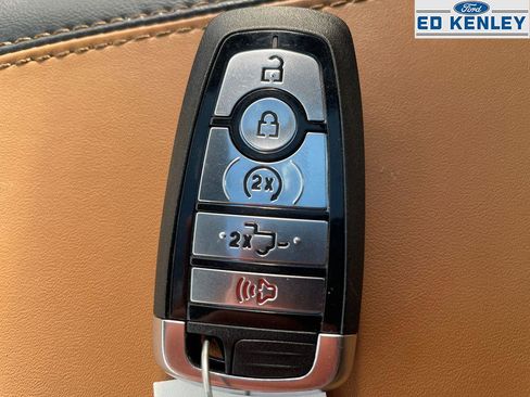 Used 2024 Ford F350 Platinum w/ Tremor Off-Road Package image 15