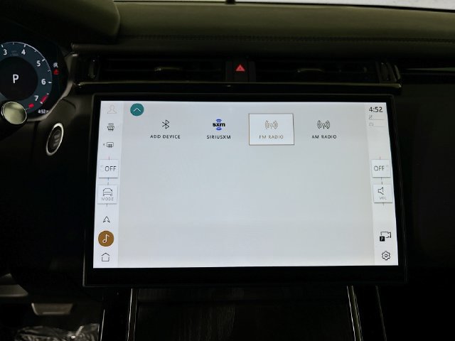 Used 2026 Land Rover Range Rover Velar Dynamic SE AWD/4WD image 15