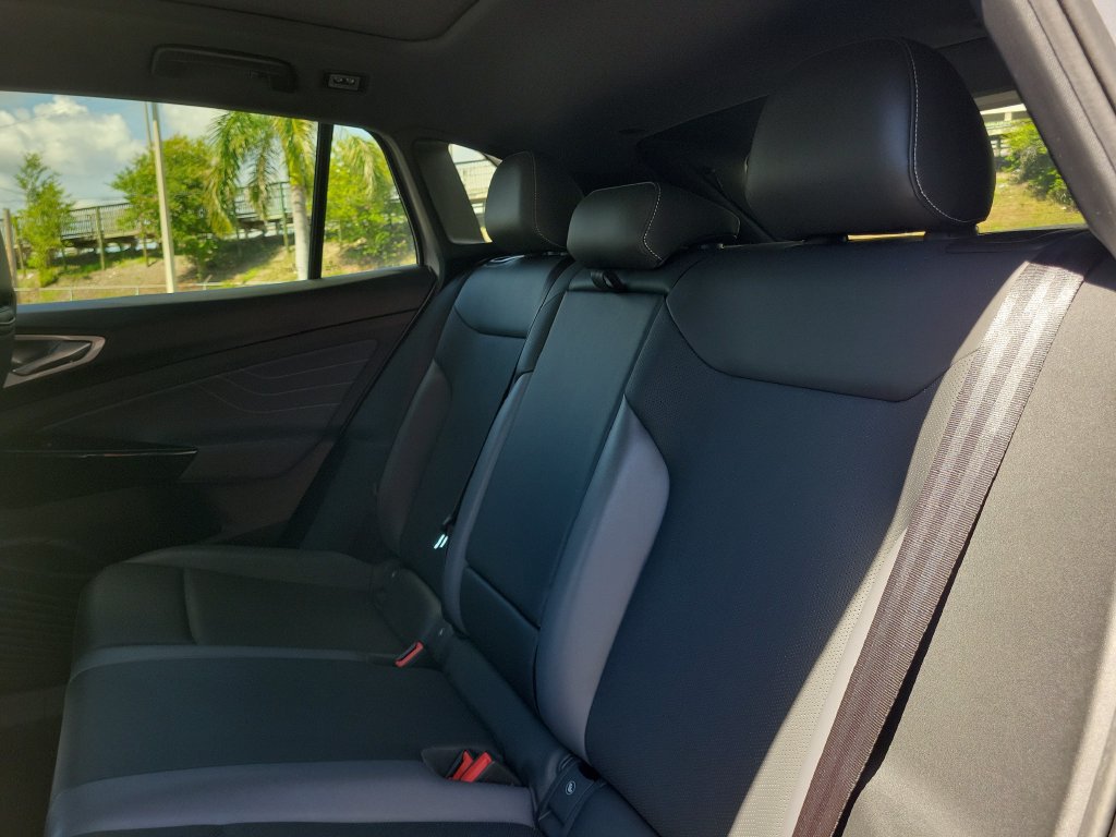 Certified 2023 Volkswagen ID.4 Pro S RWD image 10