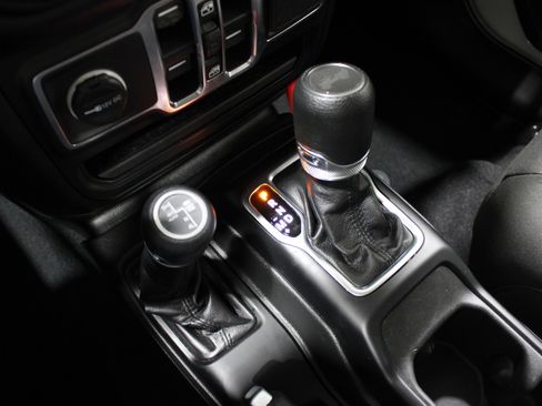 Used 2023 Jeep Wrangler Unlimited w/ 8.4" Radio Group AWD/4WD image 19