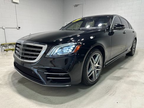 Used 2020 Mercedes-Benz S 560 4MATIC Sedan image 19