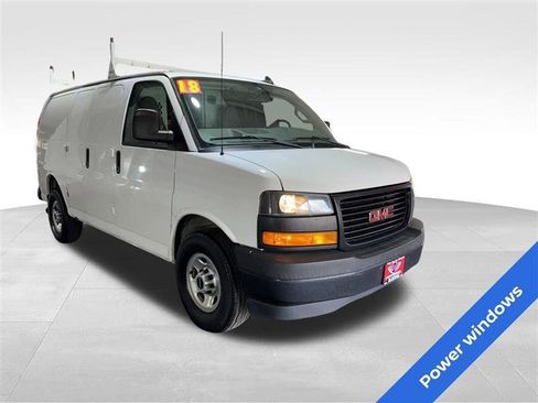 Used 2018 GMC Savana 2500 RWD image 3
