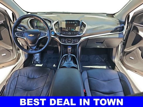 Used 2018 Chevrolet Volt Premier w/ Driver Confidence Package FWD image 9