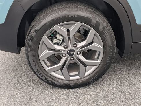 Certified 2024 Kia Seltos S FWD image 11