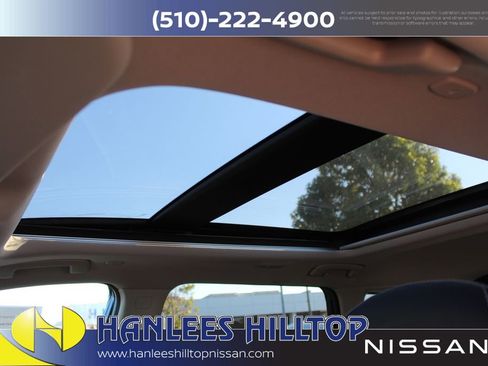 Used 2023 Nissan Rogue SL image 12