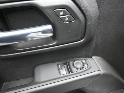 Used 2025 Chevrolet Silverado 1500 W/T image 13