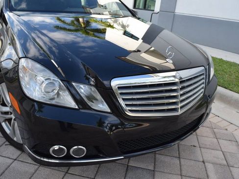Used 2011 Mercedes-Benz E 350 4MATIC Sedan image 8