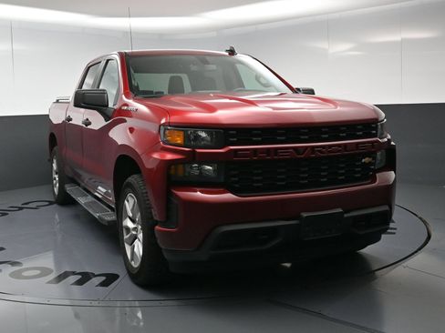 Used 2019 Chevrolet Silverado 1500 Custom w/ Custom Value Package AWD/4WD image 14