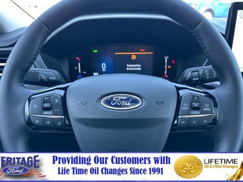 New 2025 Ford Escape SE w/ Class II Trailer Tow Package image 24