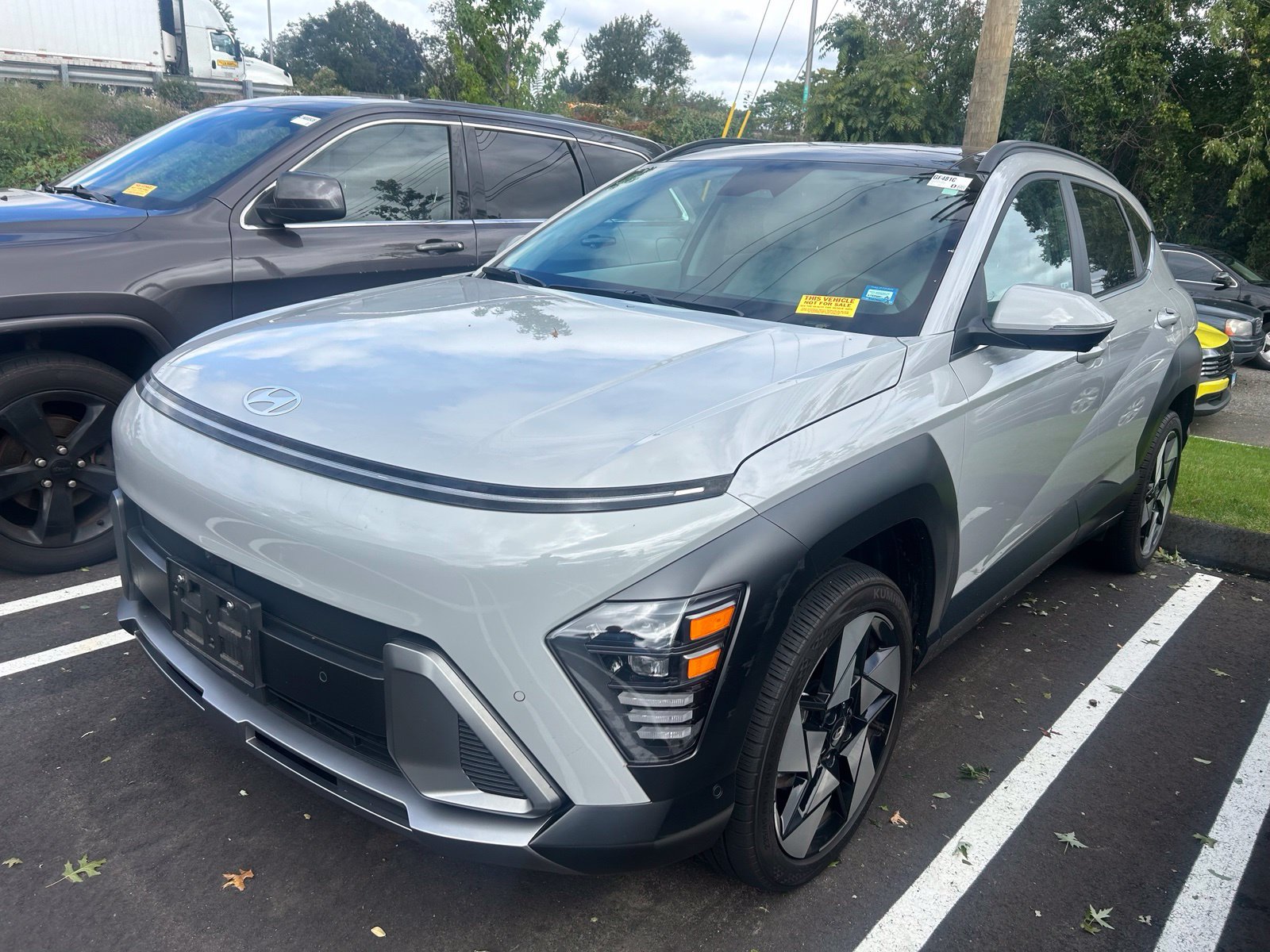 Used 2024 Hyundai Kona Limited AWD/4WD image 3
