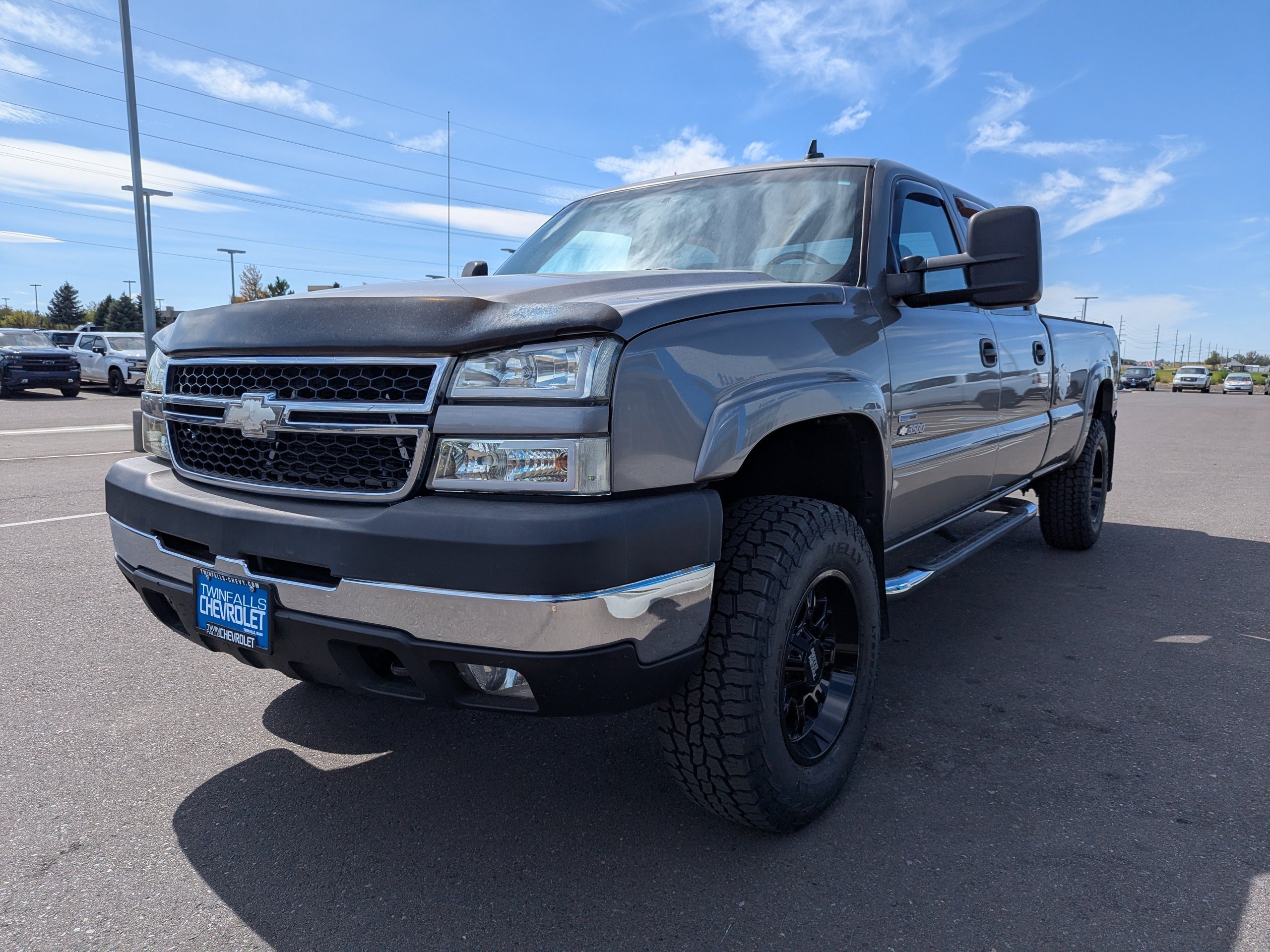 Used 2007 Chevrolet Silverado 3500 LT w/ Heavy-Duty Power Package AWD/4WD image 6