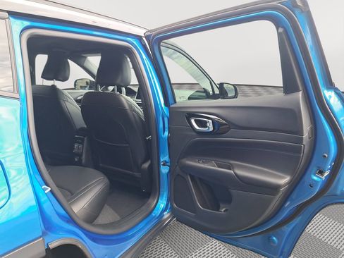 New 2026 Jeep Compass Limited image 15