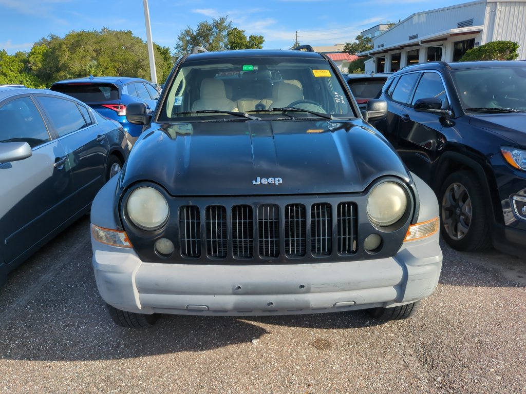 Used 2005 Jeep Liberty Sport RWD image 3
