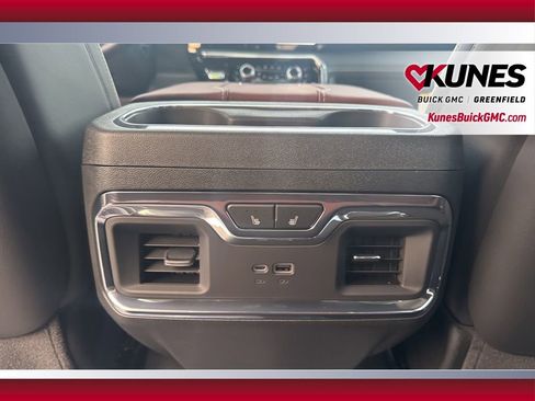 New 2025 GMC Sierra 3500 Denali Ultimate image 40