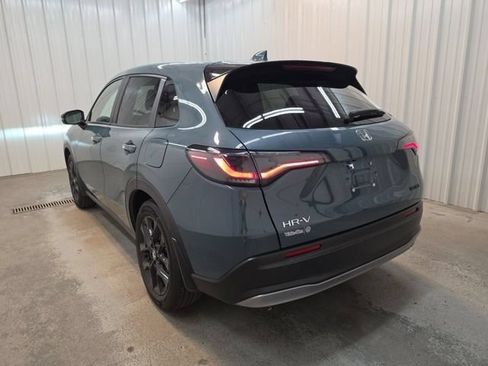 Used 2025 Honda HR-V Sport image 4