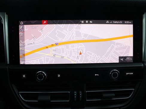 Used 2022 Porsche Macan image 29