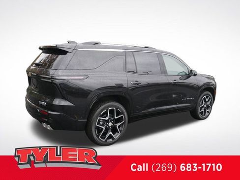 New 2026 Chevrolet Traverse High Country w/ LPO, Floor Liner Package image 8