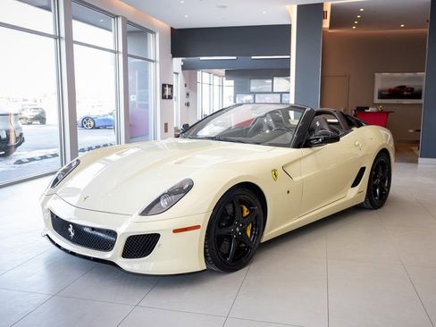 Used 2011 Ferrari 599 SA Aperta image 47