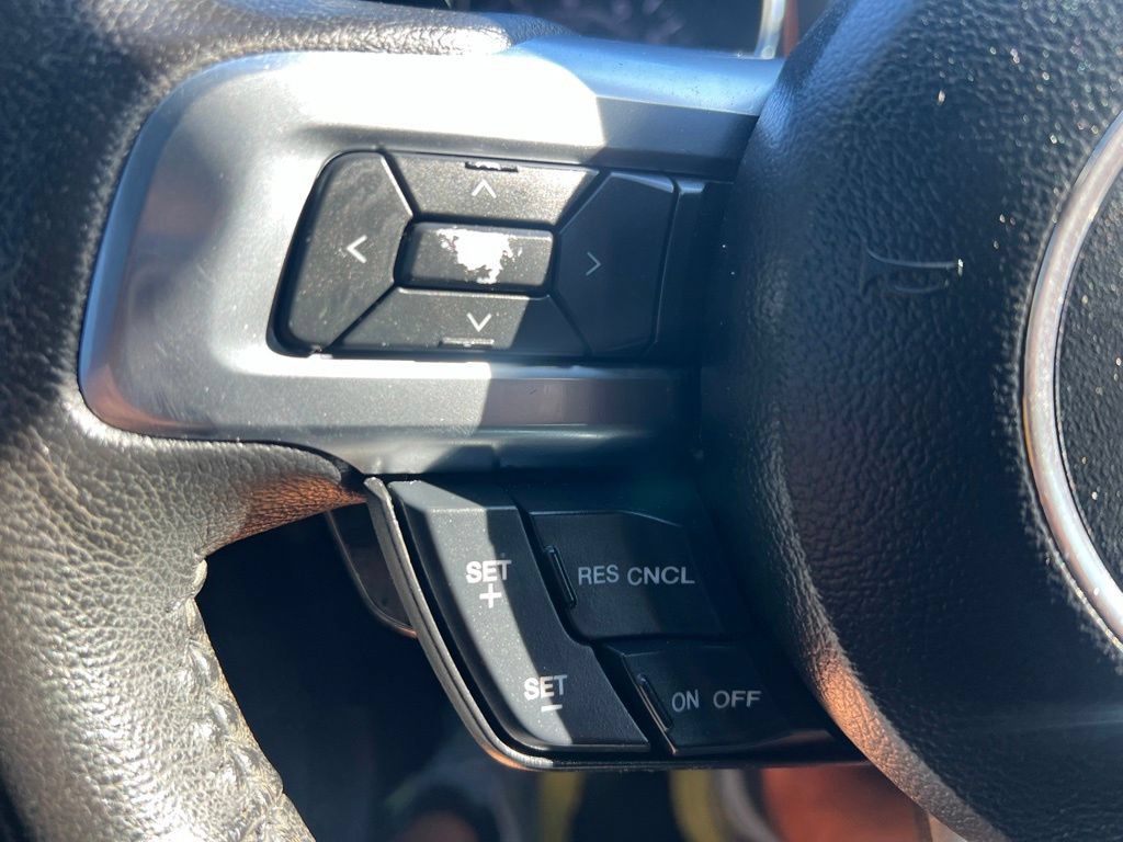 Used 2016 Ford Mustang Convertible w/ Equipment Group 051A RWD image 36