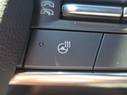 New 2025 Chevrolet Suburban Premier image 8