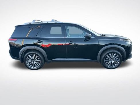 Used 2024 Nissan Pathfinder SL w/ SL Premium Package image 7