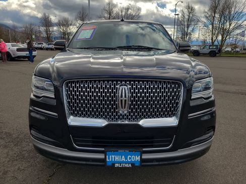 Used 2023 Lincoln Navigator Reserve image 14
