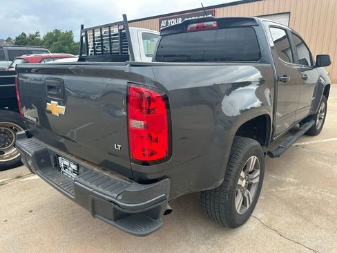 Used 2017 Chevrolet Colorado LT RWD image 4
