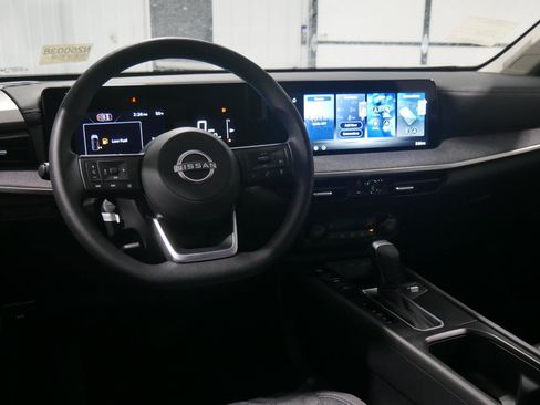 New 2026 Nissan Kicks SV image 13