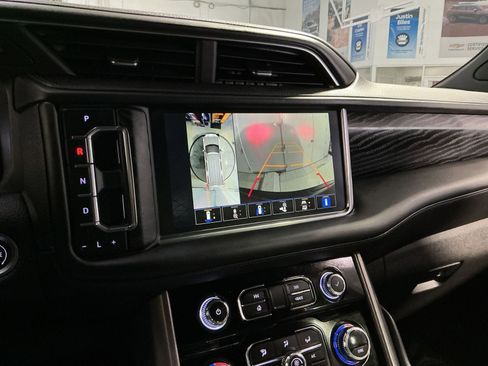 Used 2023 GMC Yukon Denali image 27