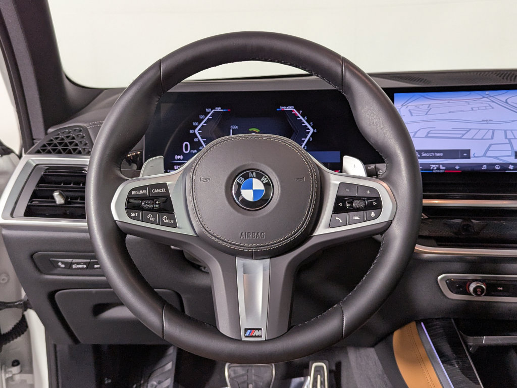 Used 2026 BMW X5 xDrive40i w/ M Sport Package AWD/4WD image 33