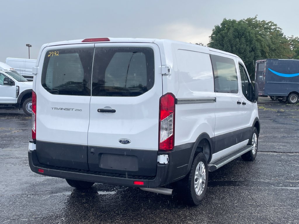 Used 2025 Ford Transit 250 Low Roof w/ Exterior Upgrade Package RWD image 5