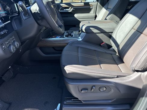 New 2026 Chevrolet Silverado 2500 High Country w/ High Country Premium Package image 9