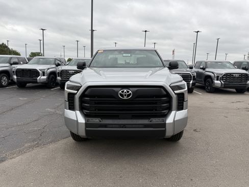 New 2026 Toyota Tundra SR5 AWD/4WD image 11