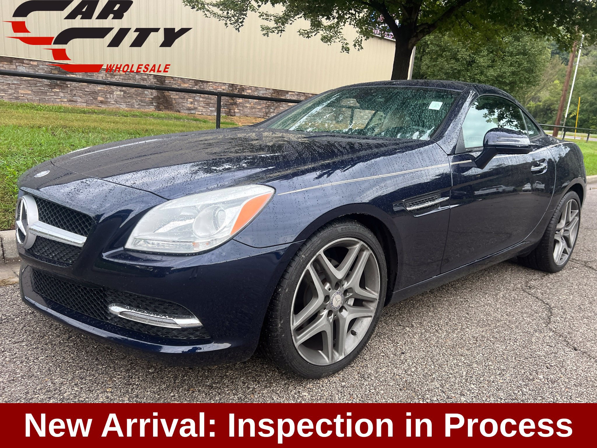 Used 2013 Mercedes-Benz SLK 250 image 1