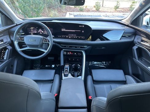 Used 2025 Audi Q5 Premium Plus w/ Premium Plus image 13