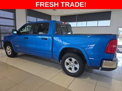 Used 2025 RAM 1500 Big Horn AWD/4WD image 3