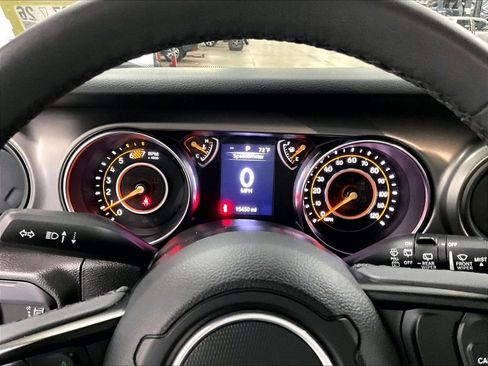 Used 2023 Jeep Wrangler Sport AWD/4WD image 25