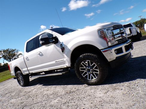 Used 2019 Ford F250 Lariat w/ Lariat Value Package image 34