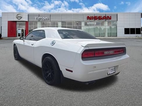Used 2013 Dodge Challenger SXT Plus RWD image 5