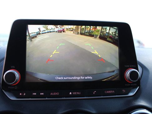 Used 2021 Nissan Sentra SV image 19