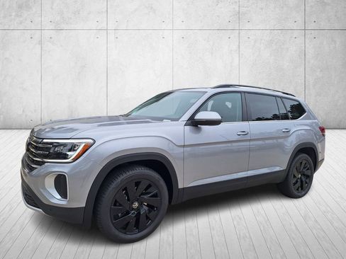 New 2026 Volkswagen Atlas SE image 8