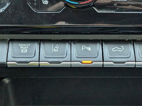 Certified 2024 GMC Sierra 2500 Denali w/ Denali Reserve Package image 29