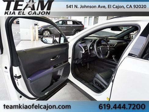 Used 2021 Lexus UX 250h w/ Premium Package image 44