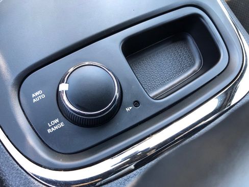 Used 2019 Dodge Durango R/T AWD/4WD image 30