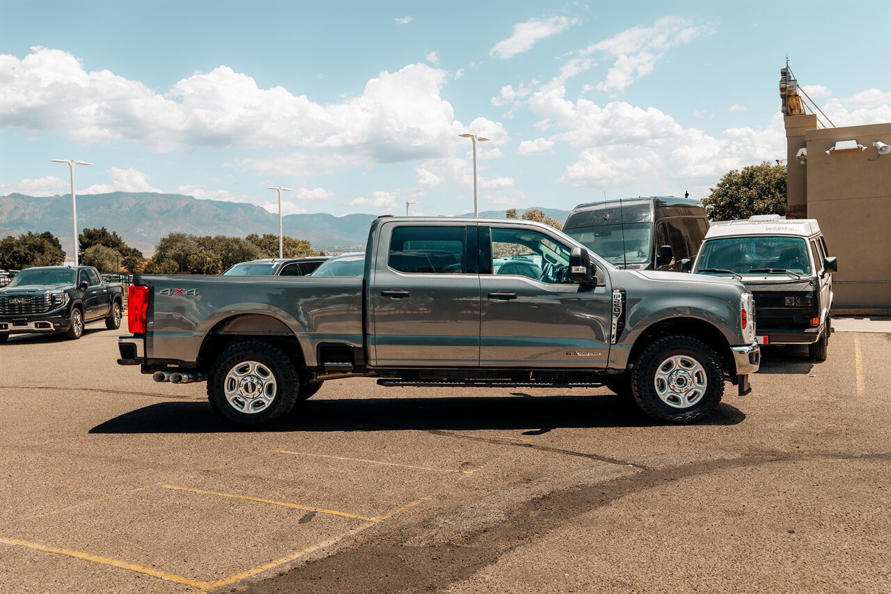 Used 2025 Ford F250 XLT AWD/4WD image 8