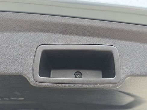 Used 2016 Jeep Renegade Latitude FWD image 15