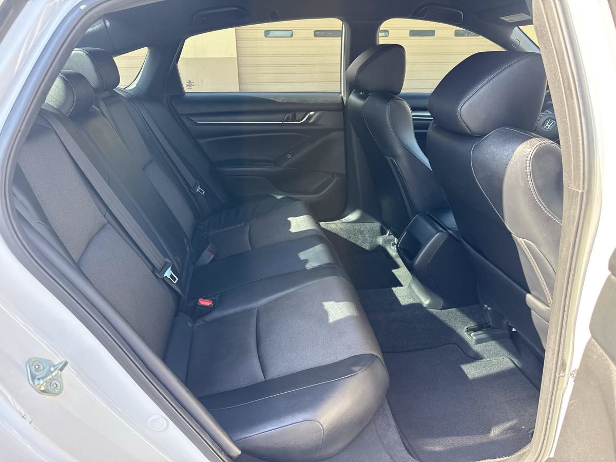 Used 2018 Honda Accord Sport image 20